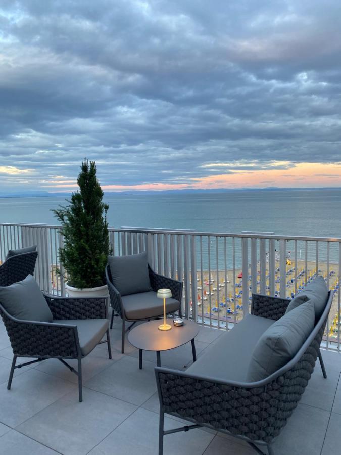 Diva Hotel Lignano - Adults Only Lignano Sabbiadoro Kültér fotó