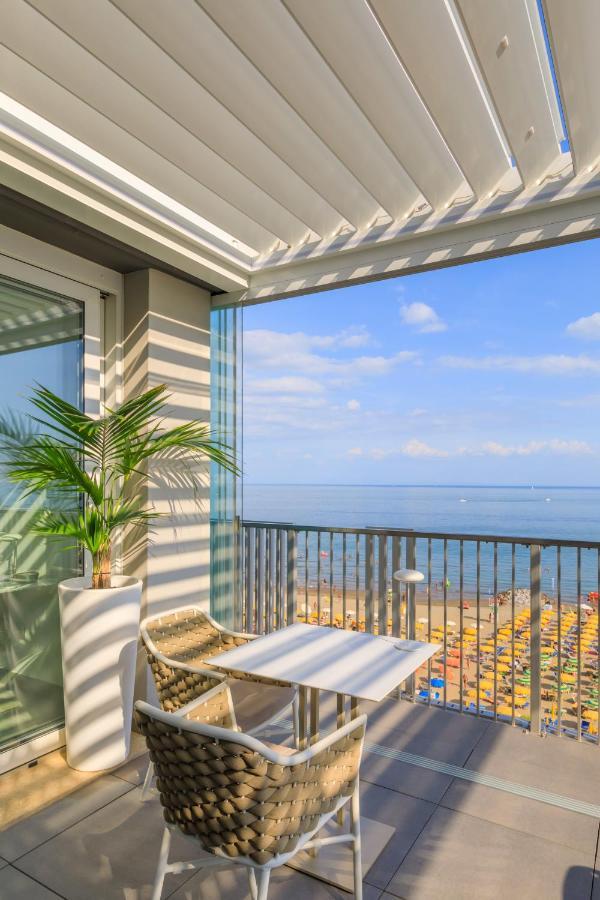 Diva Hotel Lignano - Adults Only Lignano Sabbiadoro Kültér fotó