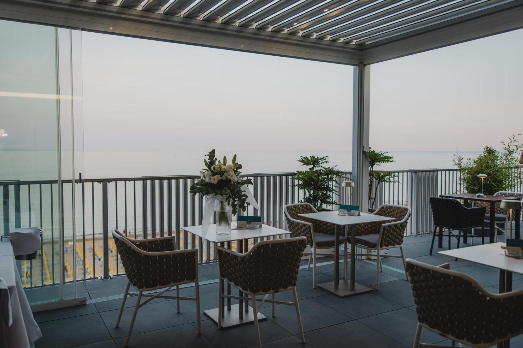 Diva Hotel Lignano - Adults Only Lignano Sabbiadoro Kültér fotó