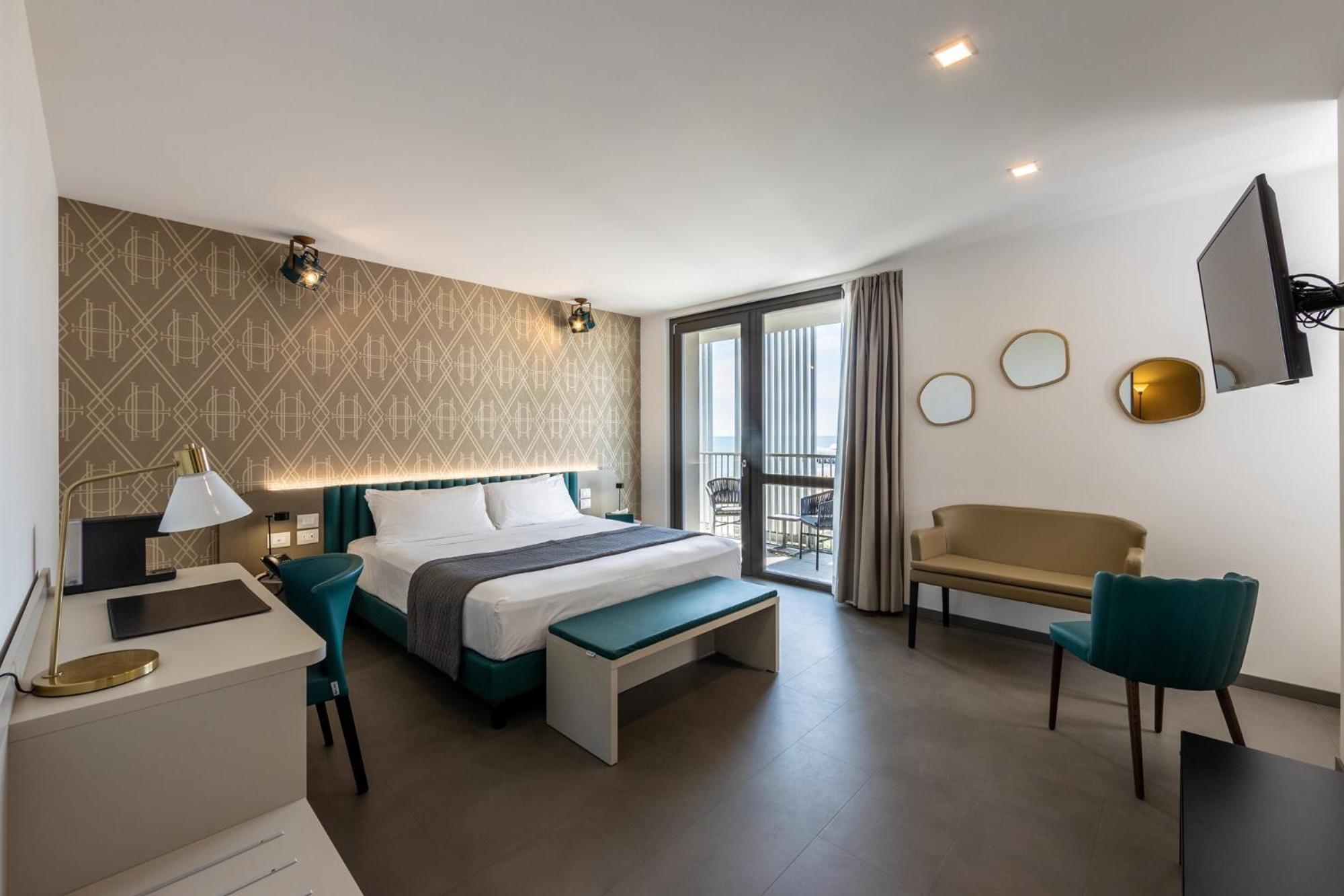 Diva Hotel Lignano - Adults Only Lignano Sabbiadoro Kültér fotó
